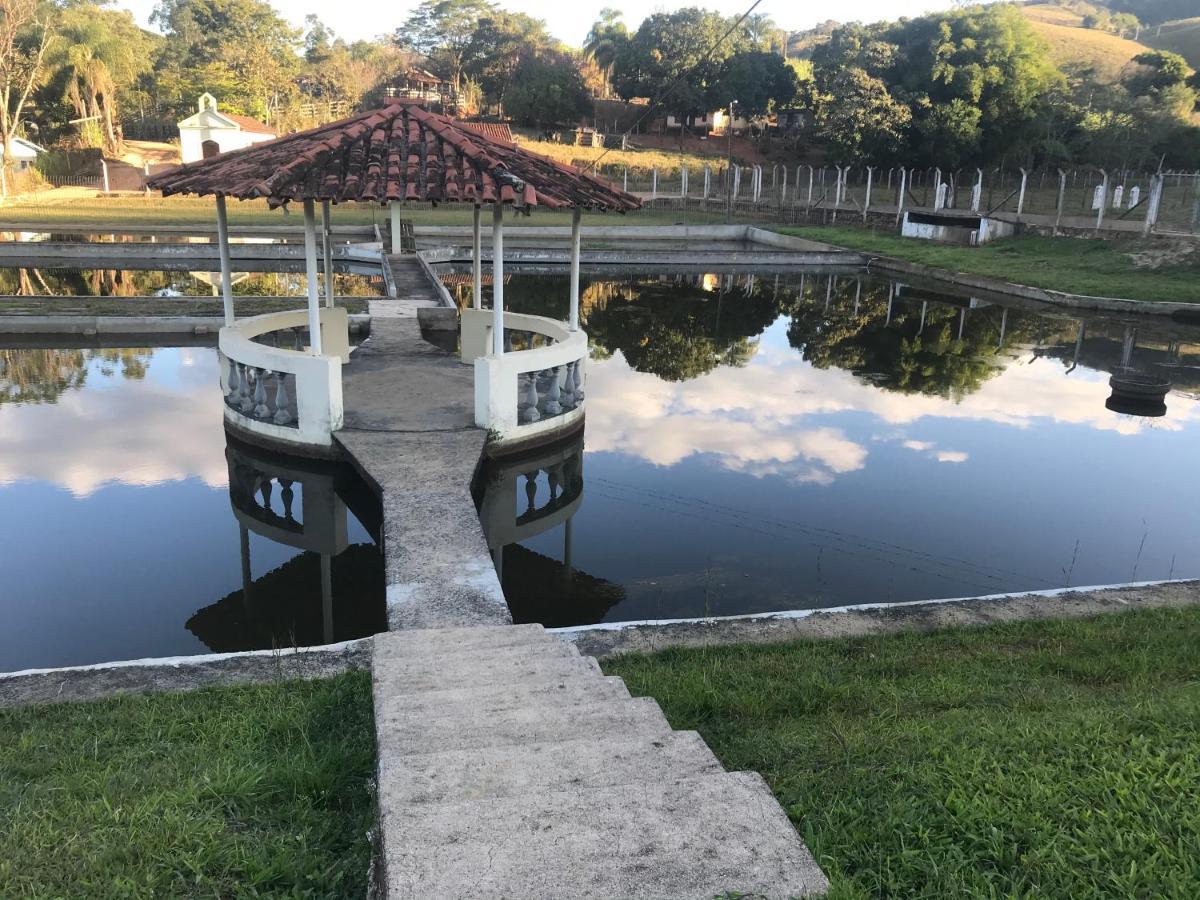 Sitio Dos Rodrigues Villa Lindoia Bagian luar foto