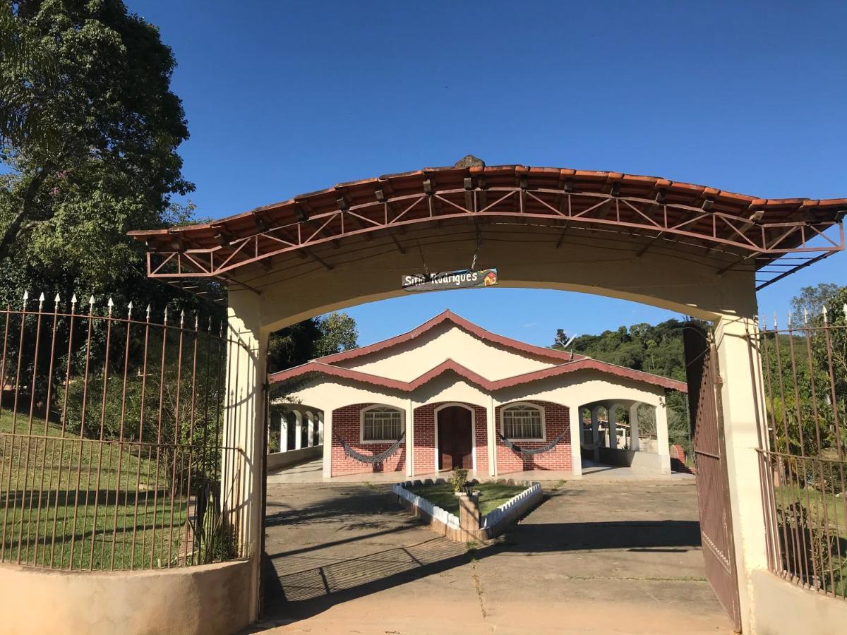 Sitio Dos Rodrigues Villa Lindoia Bagian luar foto