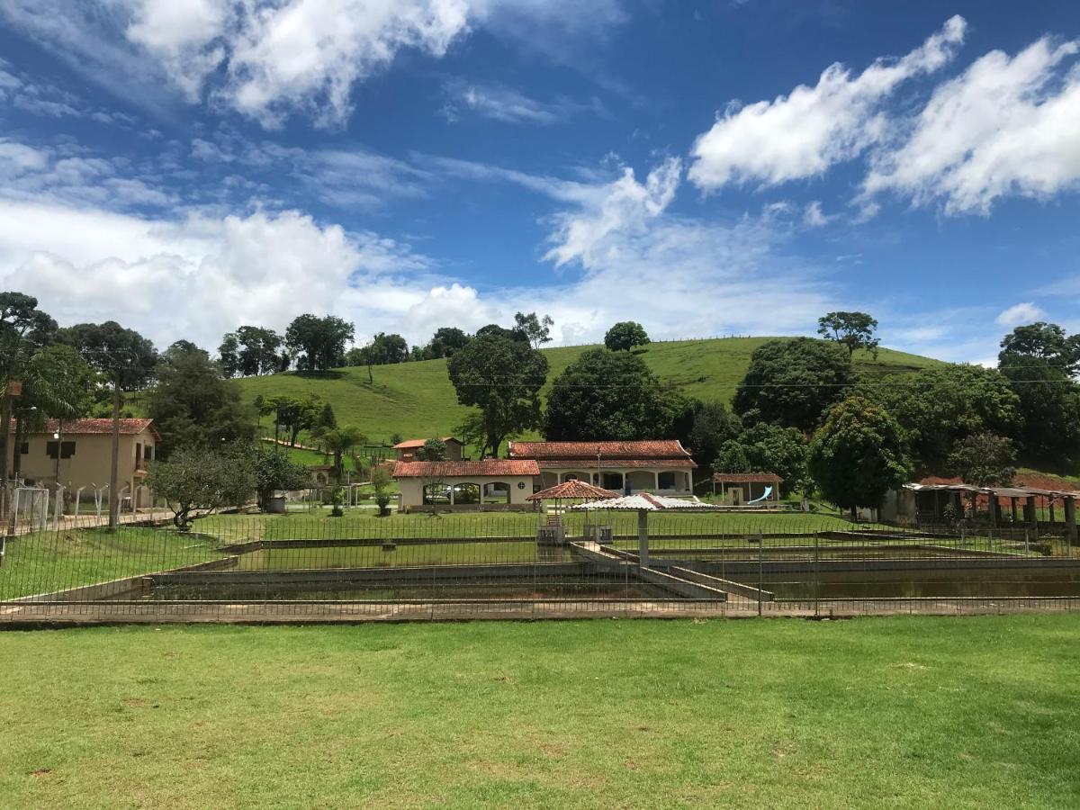 Sitio Dos Rodrigues Villa Lindoia Bagian luar foto