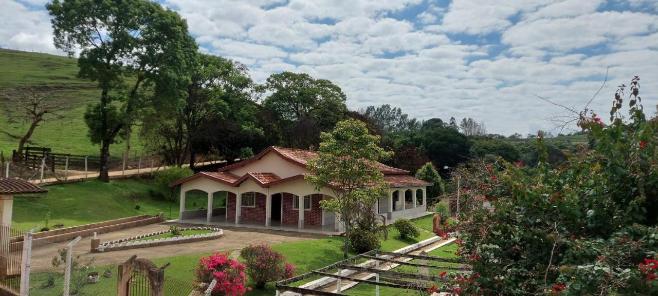 Sitio Dos Rodrigues Villa Lindoia Bagian luar foto