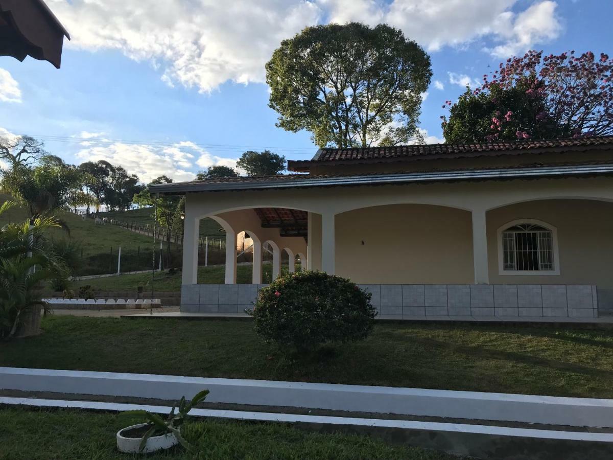 Sitio Dos Rodrigues Villa Lindoia Bagian luar foto