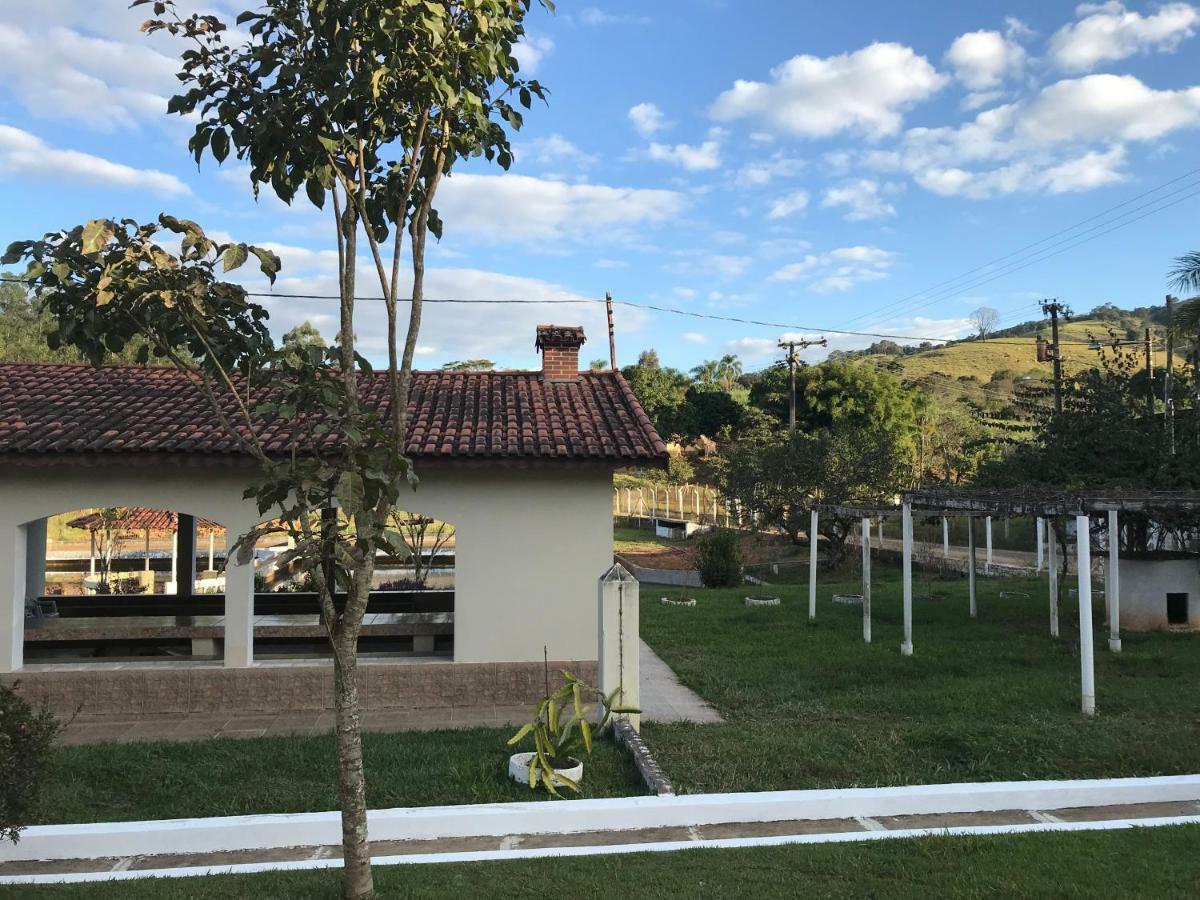 Sitio Dos Rodrigues Villa Lindoia Bagian luar foto