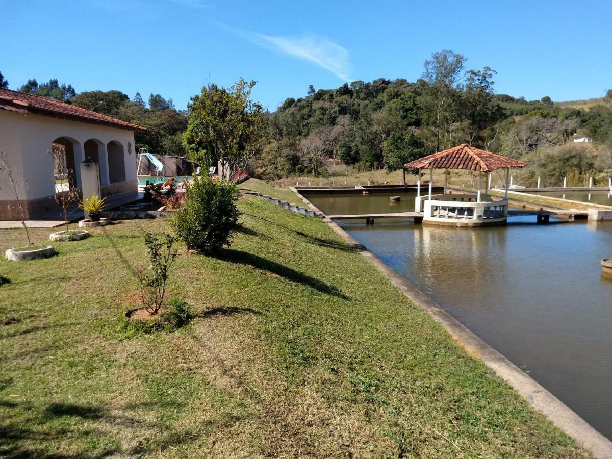 Sitio Dos Rodrigues Villa Lindoia Bagian luar foto